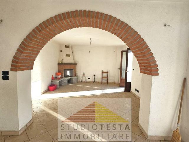 Casa indipendente in vendita a Brossasco CN