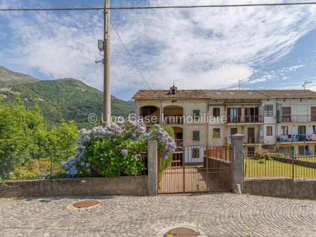 Casa indipendente in vendita a Brosso via Acquarossa, 4