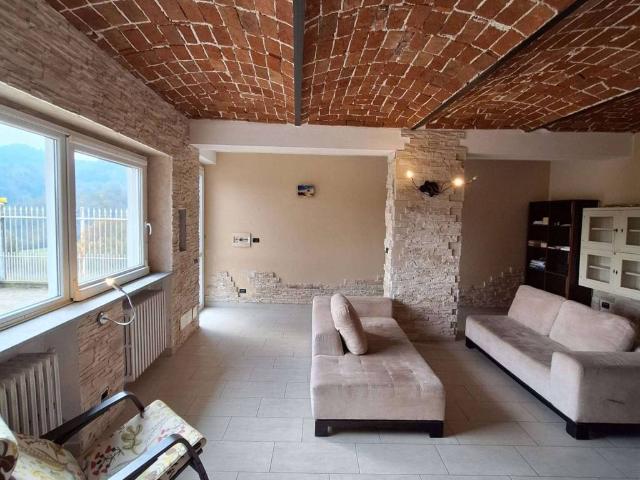 Casa indipendente in vendita a Brozolo TO