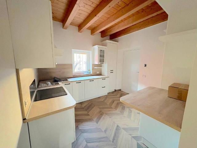 Casa indipendente in vendita a Buttapietra VR