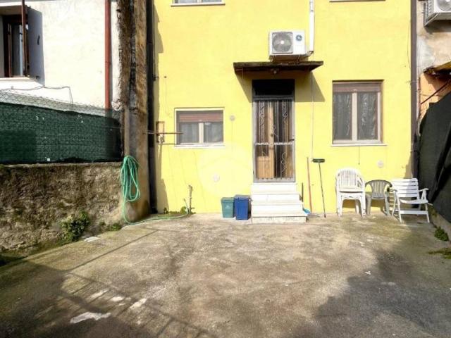 Casa indipendente in vendita a Buttapietra VR