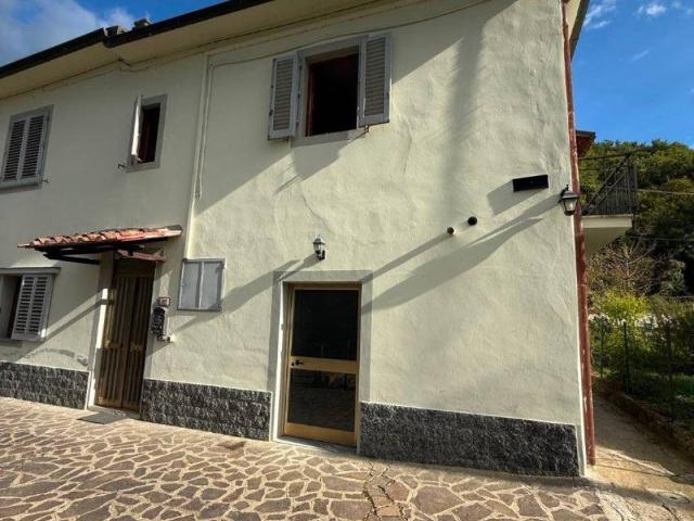 Casa indipendente in vendita a Bucine AR