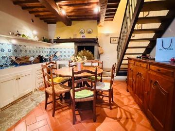 Casa indipendente in vendita a Bucine AR