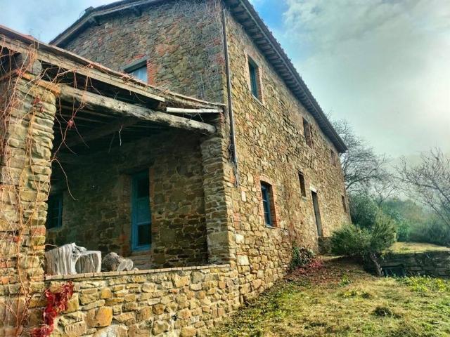 Casa indipendente in vendita a Bucine AR