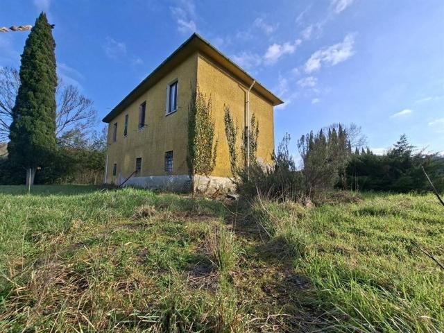 Casa indipendente in vendita a Bucine AR