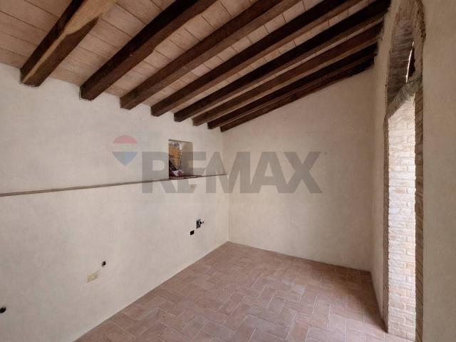 Casa indipendente in vendita a Bucine