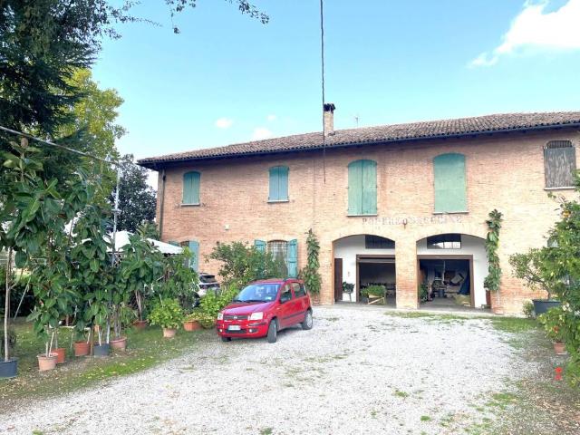 Casa indipendente in vendita a Budrio BO