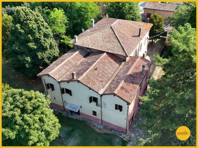 Casa indipendente in vendita a Budrio BO