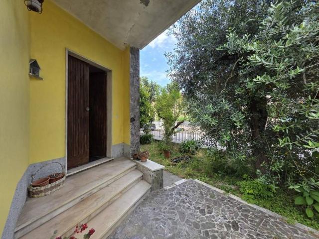 Appartamento in vendita a Buggiano PT