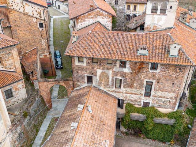Palazzo / Stabile in vendita a Buronzo VC
