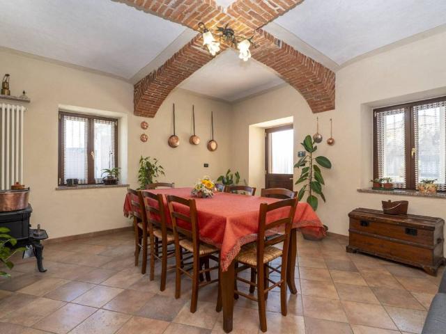 Casa indipendente in vendita a Busca CN