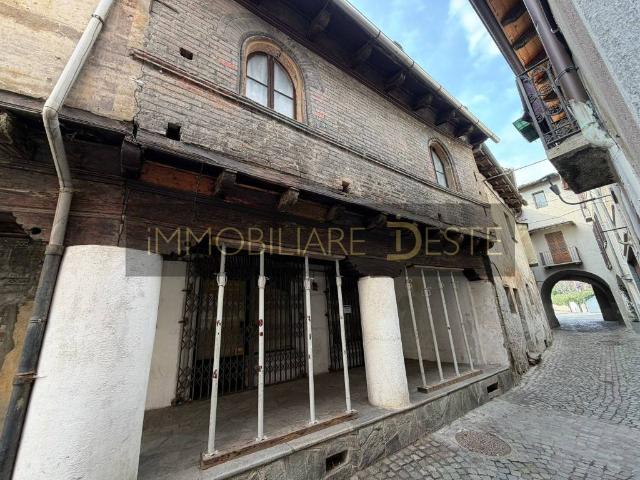 Casa indipendente in vendita a Bussoleno TO