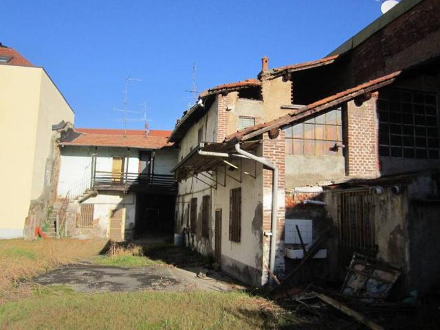 Casa indipendente in vendita a Busto Arsizio VA