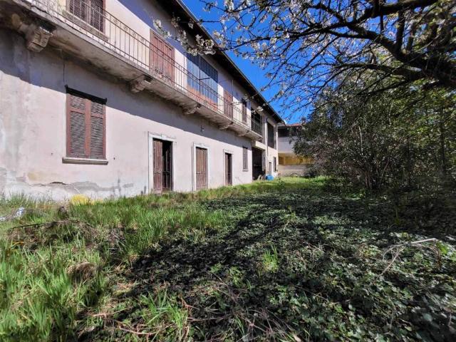 Casa indipendente in vendita a Busto Arsizio VA
