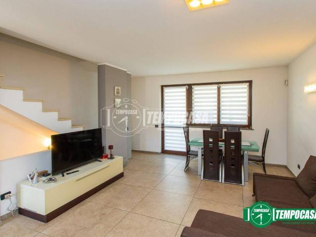 Casa indipendente in vendita a Busto Arsizio VA