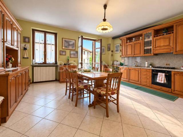 Casa indipendente in vendita a Govone CN