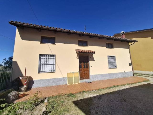 Casa indipendente in vendita a Govone CN