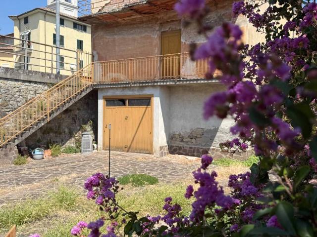 Casa indipendente in vendita a Godiasco Salice Terme PV
