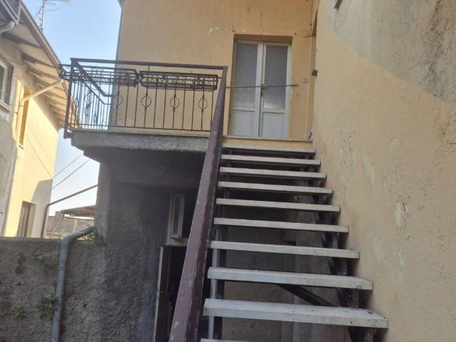 Casa indipendente in vendita a Gavardo BS