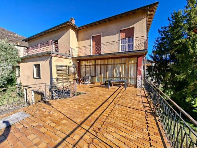 Casa indipendente in vendita a Gaverina Terme BG
