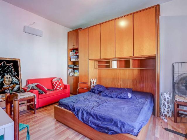 Casa indipendente in vendita a Gavirate VA