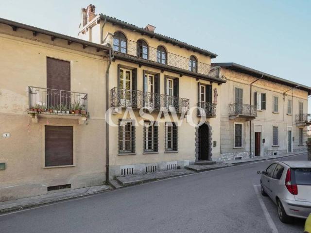 Casa indipendente in vendita a Gavirate VA