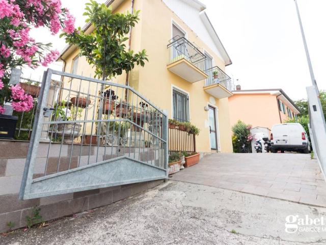 Casa indipendente in vendita a Gabicce Mare PU