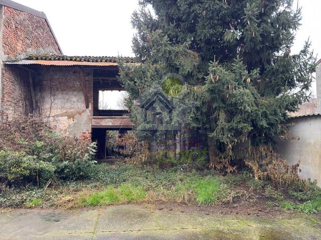 Casa indipendente in vendita a Gadesco Pieve Delmona CR