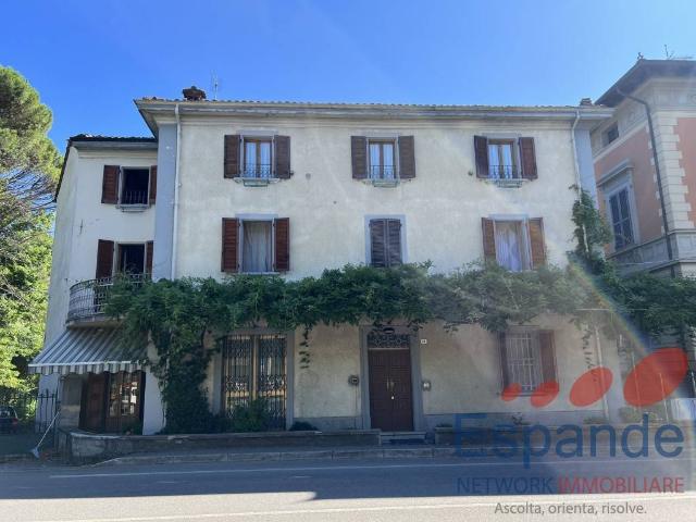Casa indipendente in vendita a Gaggio Montano BO