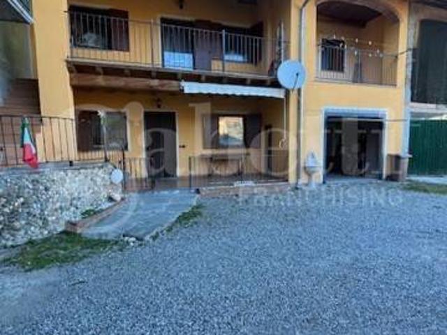 Casa indipendente in vendita a Gaglianico BI