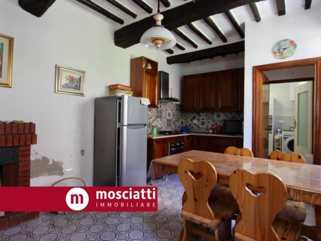 Casa indipendente in vendita a Gagliole MC