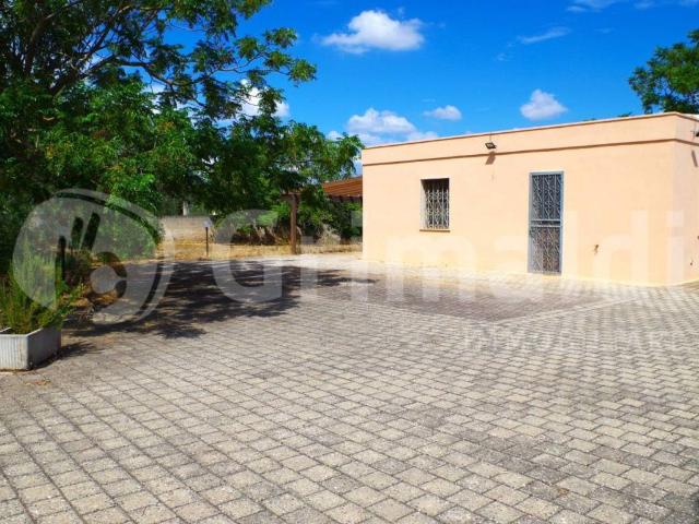 Casa indipendente in vendita a Galatone LE