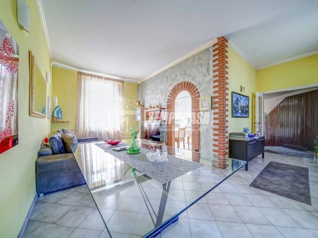 Casa indipendente in vendita a Gallarate