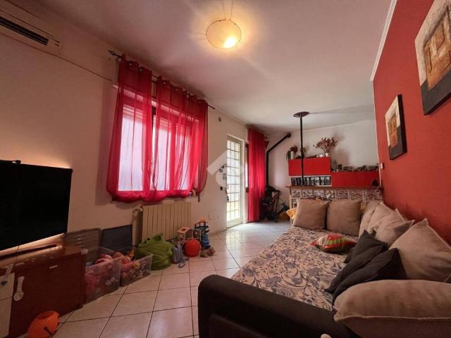 Casa indipendente in vendita a Galliate NO