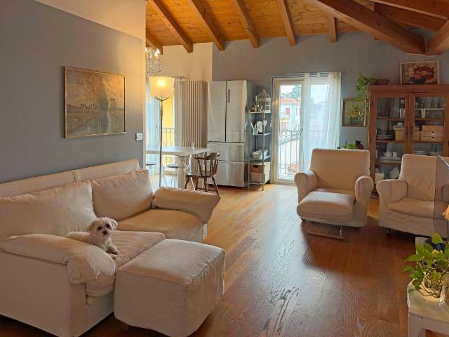 Casa indipendente in vendita a Galliate NO