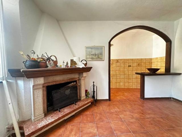 Casa indipendente in vendita a Gallicano LU