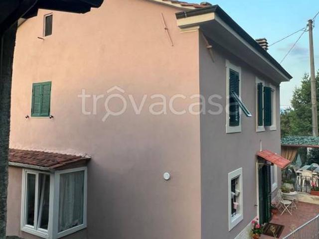 Casa indipendente in vendita a Gallicano via Lucca
