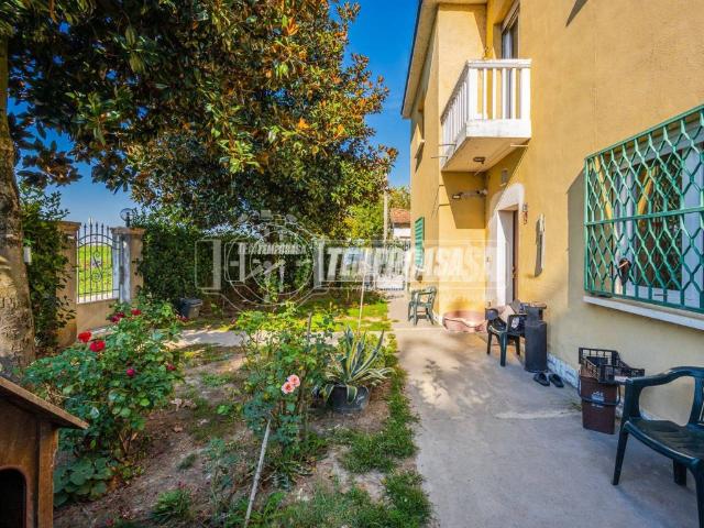 Casa indipendente in vendita a Galliera BO