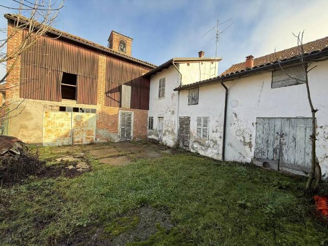 Casa indipendente in vendita a Gamalero AL