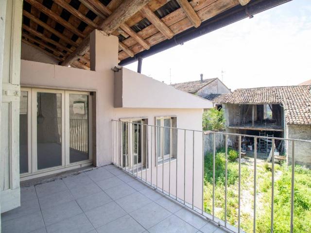 Casa indipendente in vendita a Gambara BS