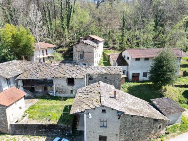 Casa indipendente in vendita a Gambasca CN