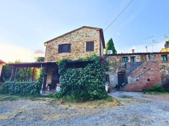 Casa indipendente in vendita a Gambassi Terme FI