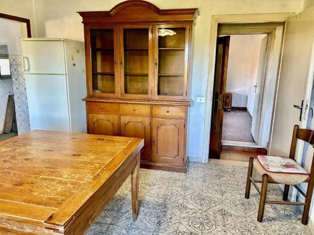 Casa indipendente in vendita a Gambassi Terme FI