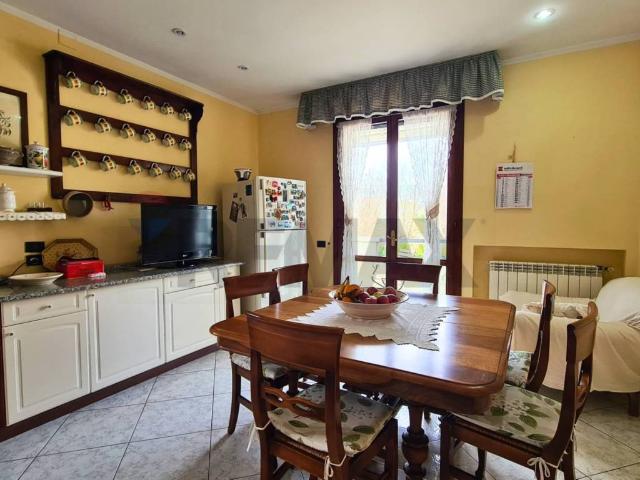 Casa indipendente in vendita a Gambassi Terme FI