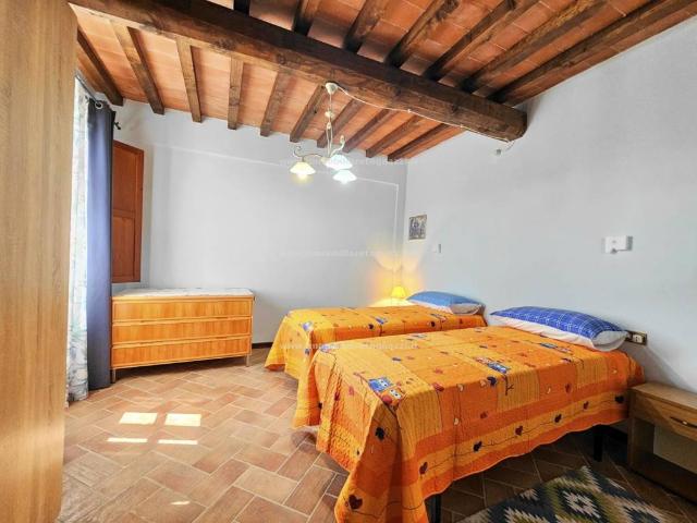 Casa indipendente in vendita a Gambassi Terme FI