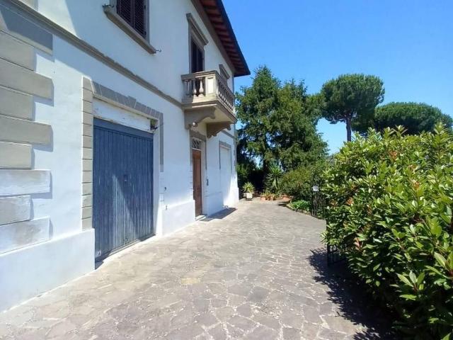 Casa indipendente in vendita a Gambassi Terme FI