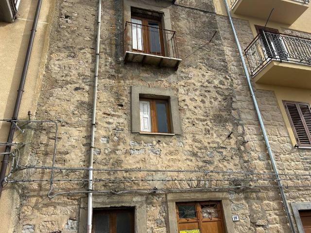 Casa indipendente in vendita a Gangi PA