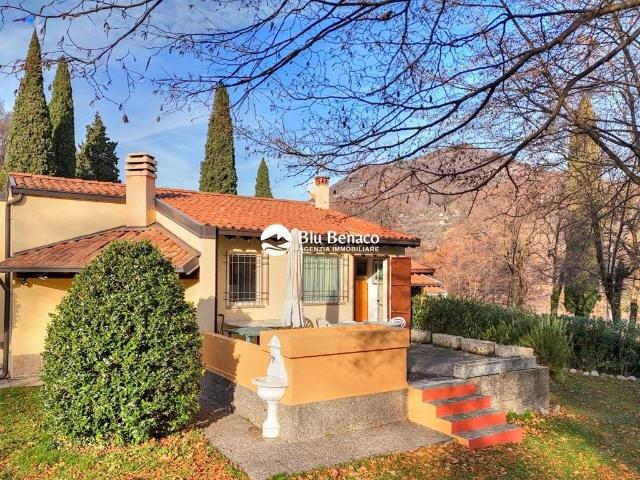 Casa indipendente in vendita a Gargnano BS