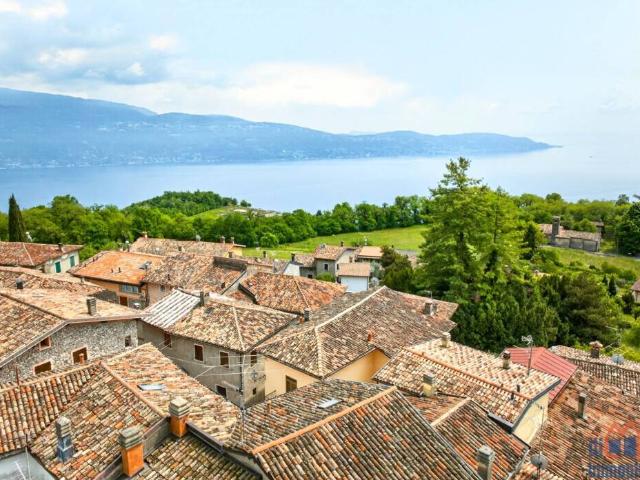 Casa indipendente in vendita a Gargnano BS