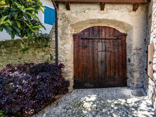 Casa indipendente in vendita a Gargnano BS